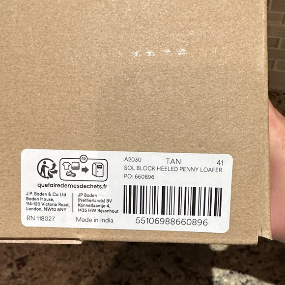 Boden Sol Block Heeled Penny Loafers - Picture 5 of 16